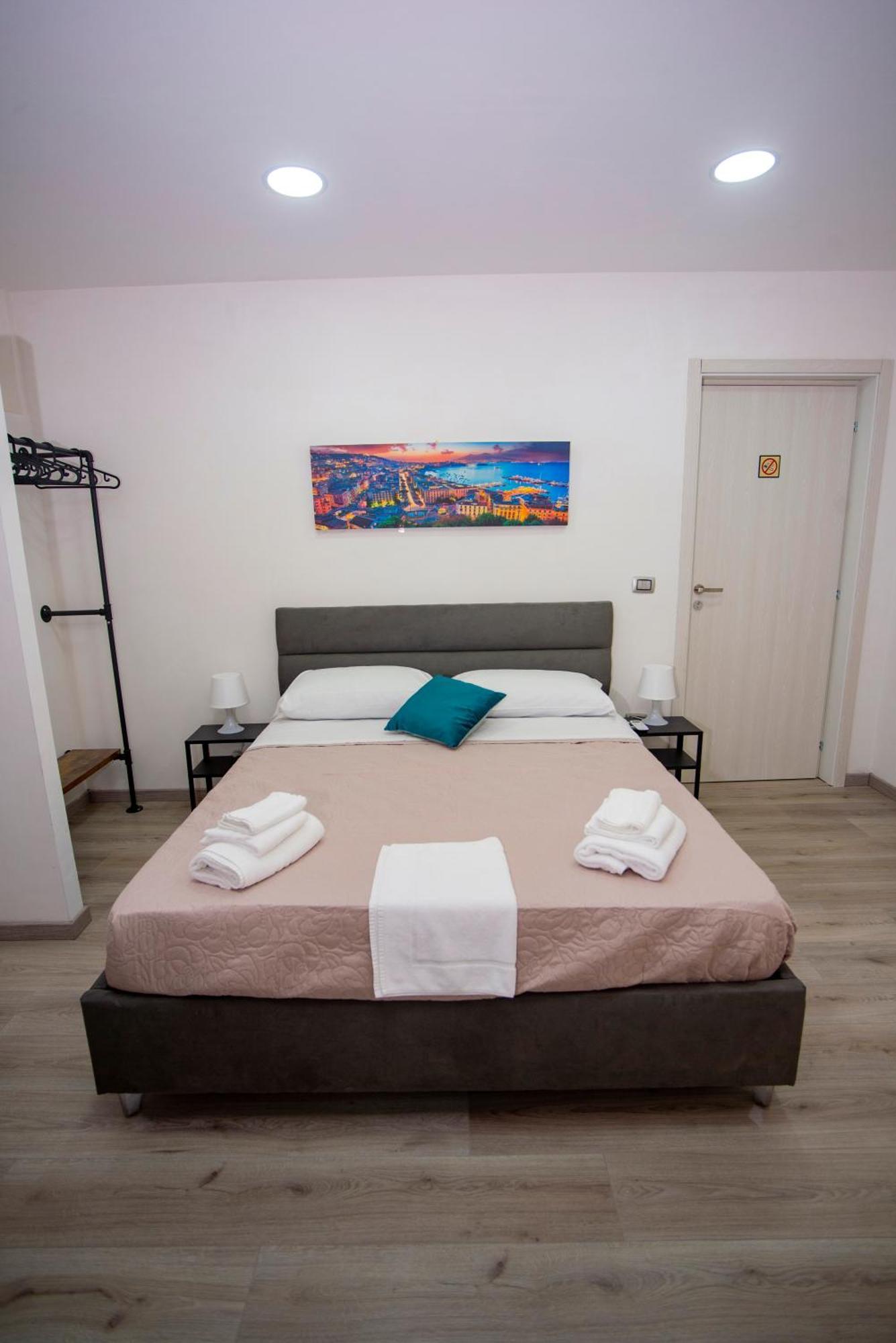 Na City Rooms Νάπολη Εξωτερικό φωτογραφία