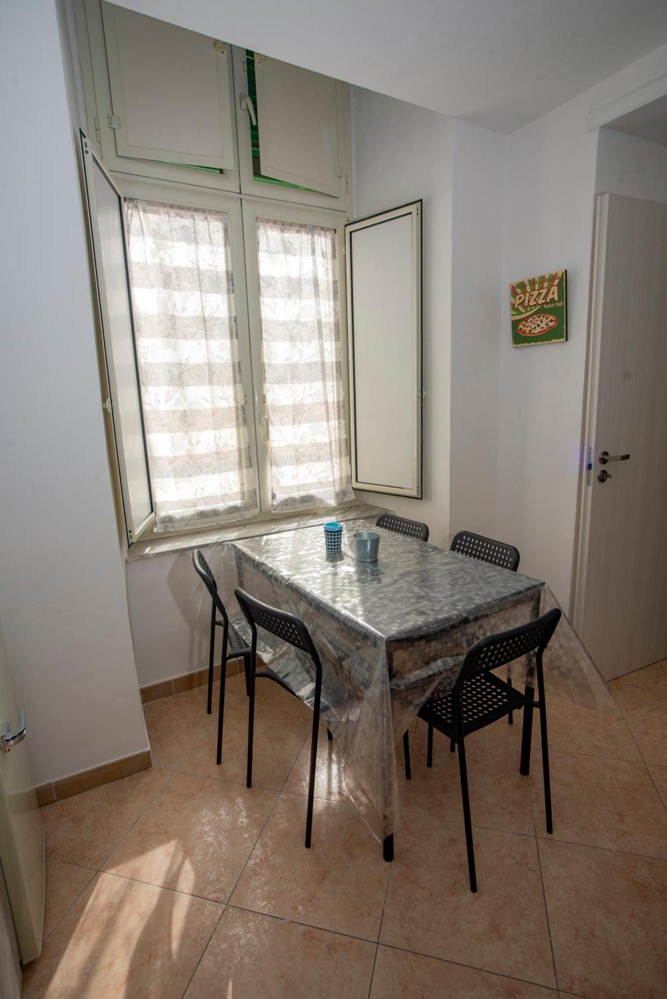 Na City Rooms Νάπολη Εξωτερικό φωτογραφία