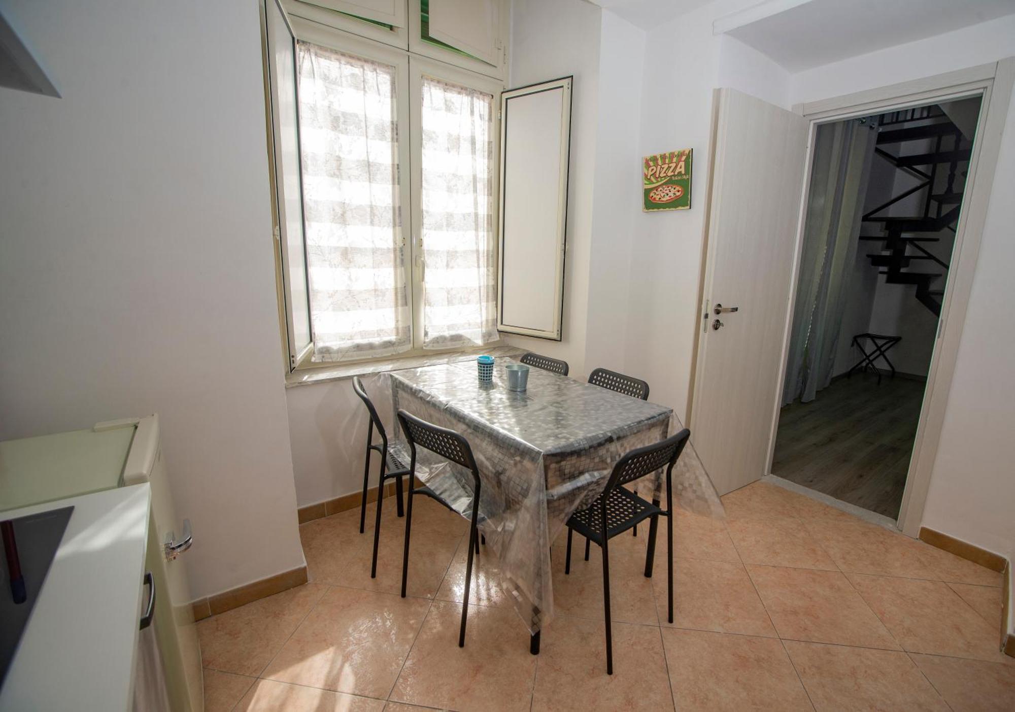 Na City Rooms Νάπολη Εξωτερικό φωτογραφία