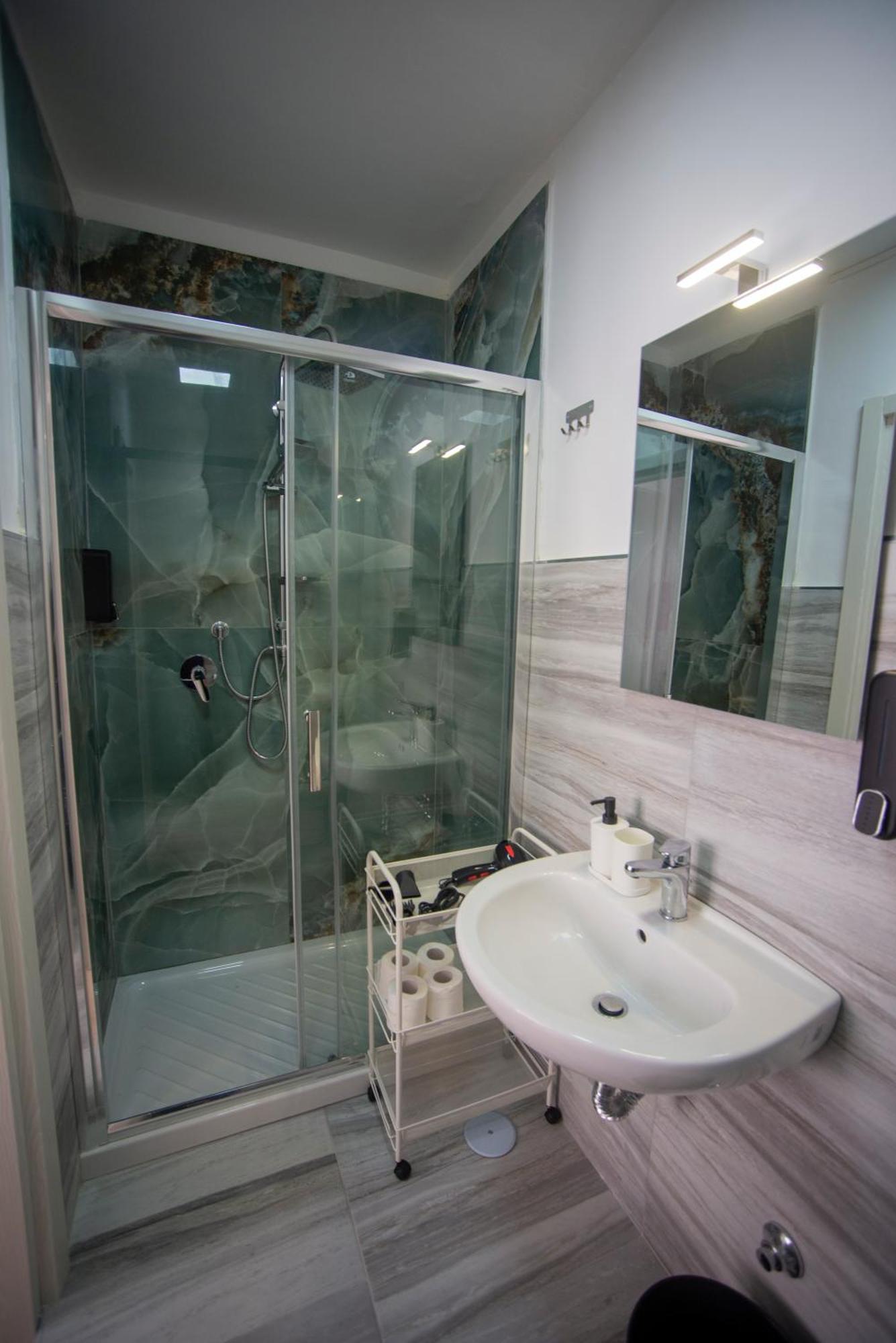 Na City Rooms Νάπολη Εξωτερικό φωτογραφία