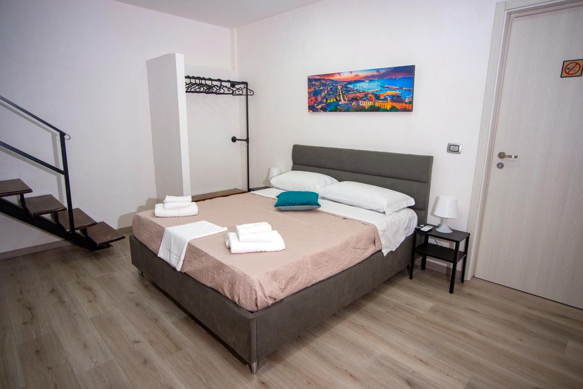 Na City Rooms Νάπολη Εξωτερικό φωτογραφία