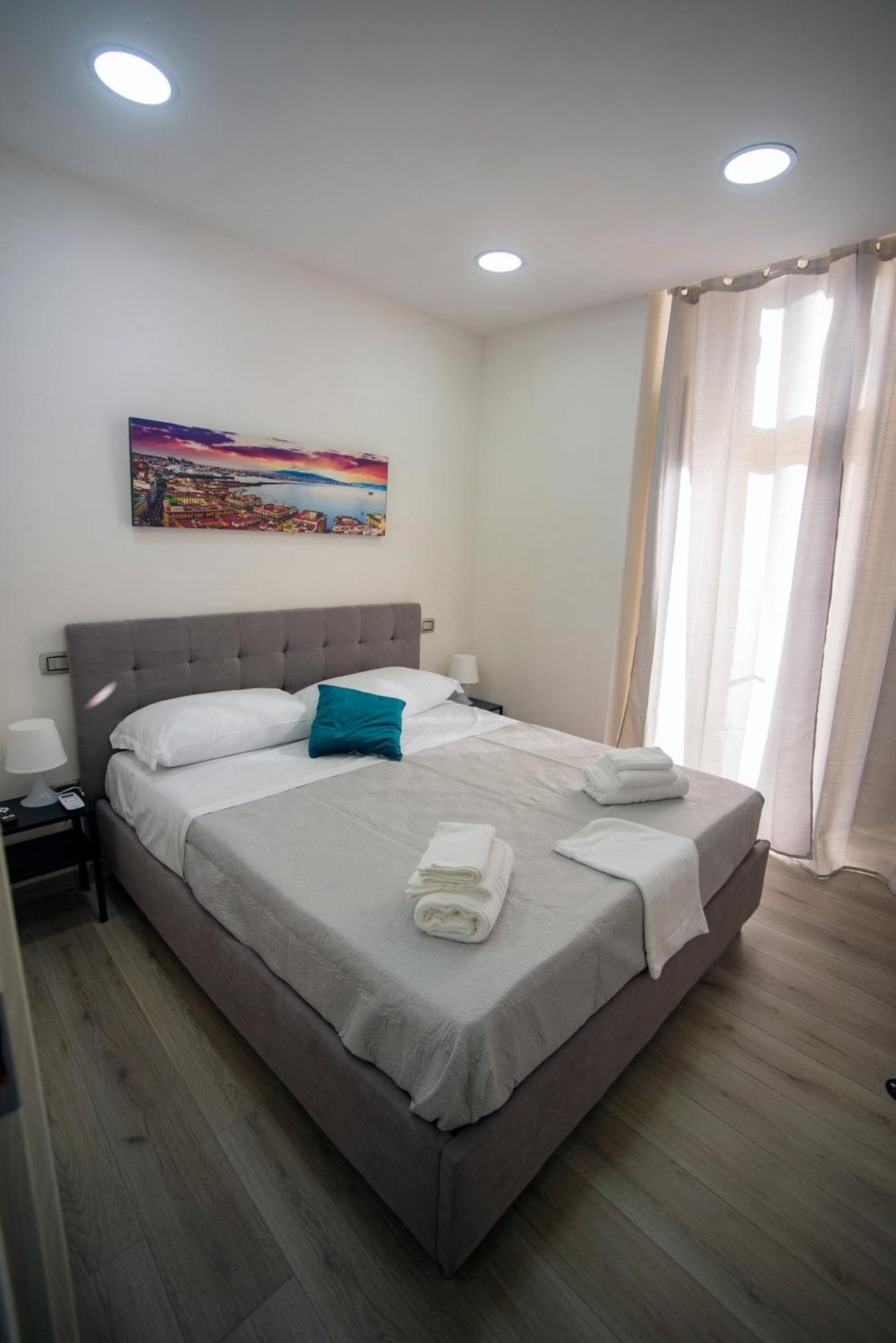 Na City Rooms Νάπολη Εξωτερικό φωτογραφία