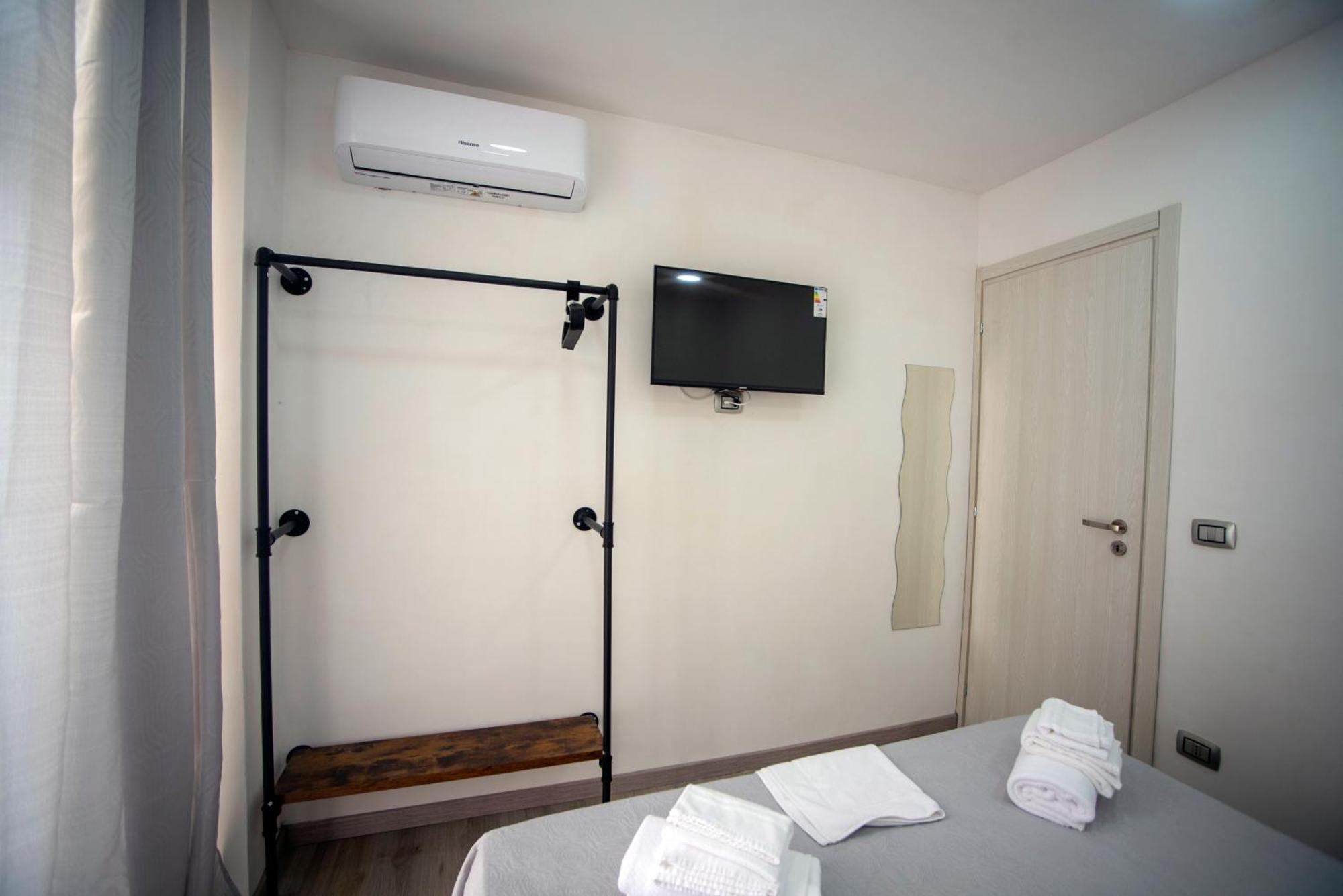 Na City Rooms Νάπολη Εξωτερικό φωτογραφία