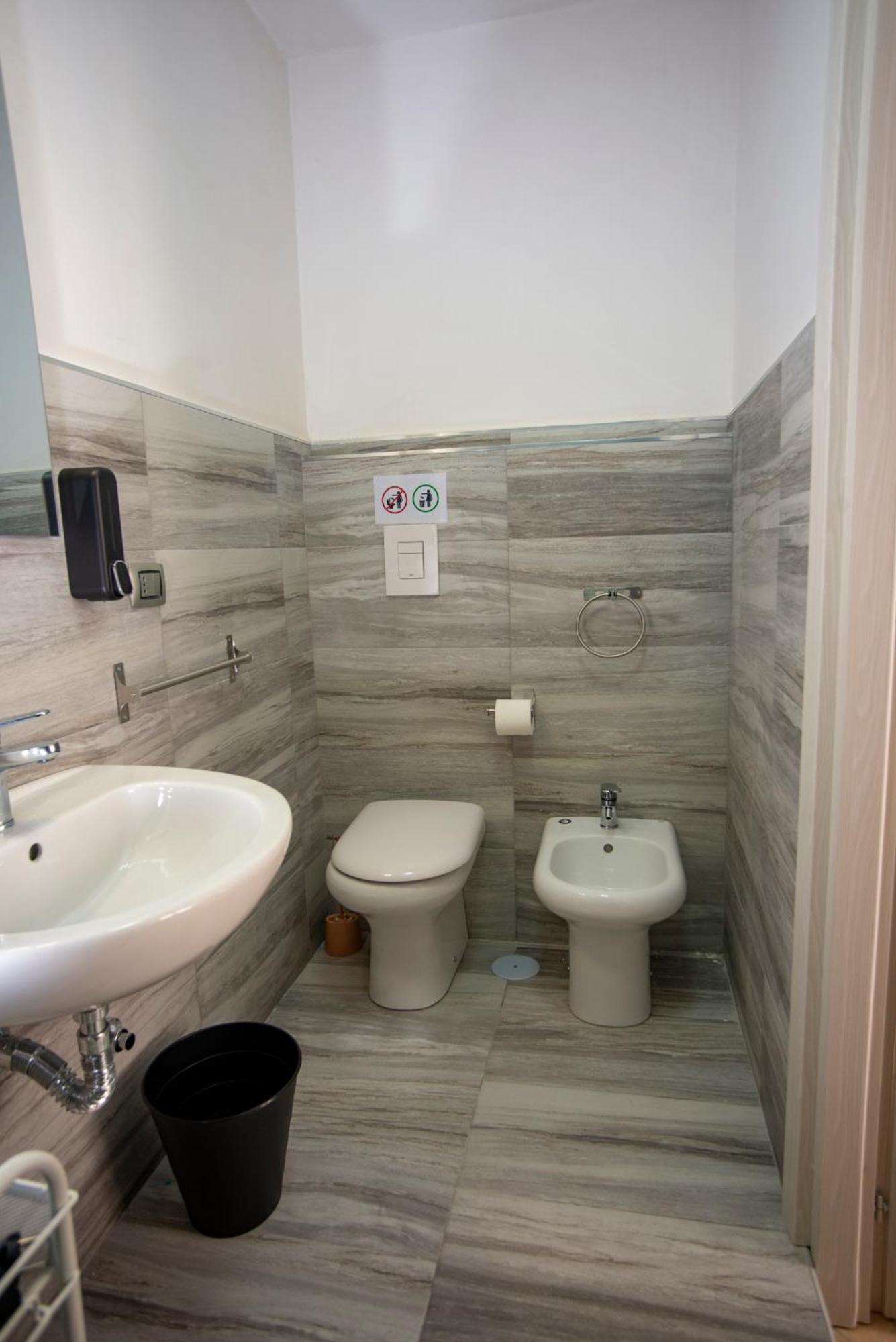 Na City Rooms Νάπολη Εξωτερικό φωτογραφία