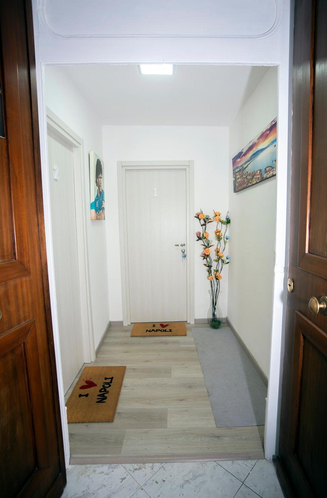 Na City Rooms Νάπολη Εξωτερικό φωτογραφία
